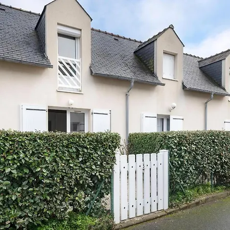 Familiales Dans Cette Maison A *